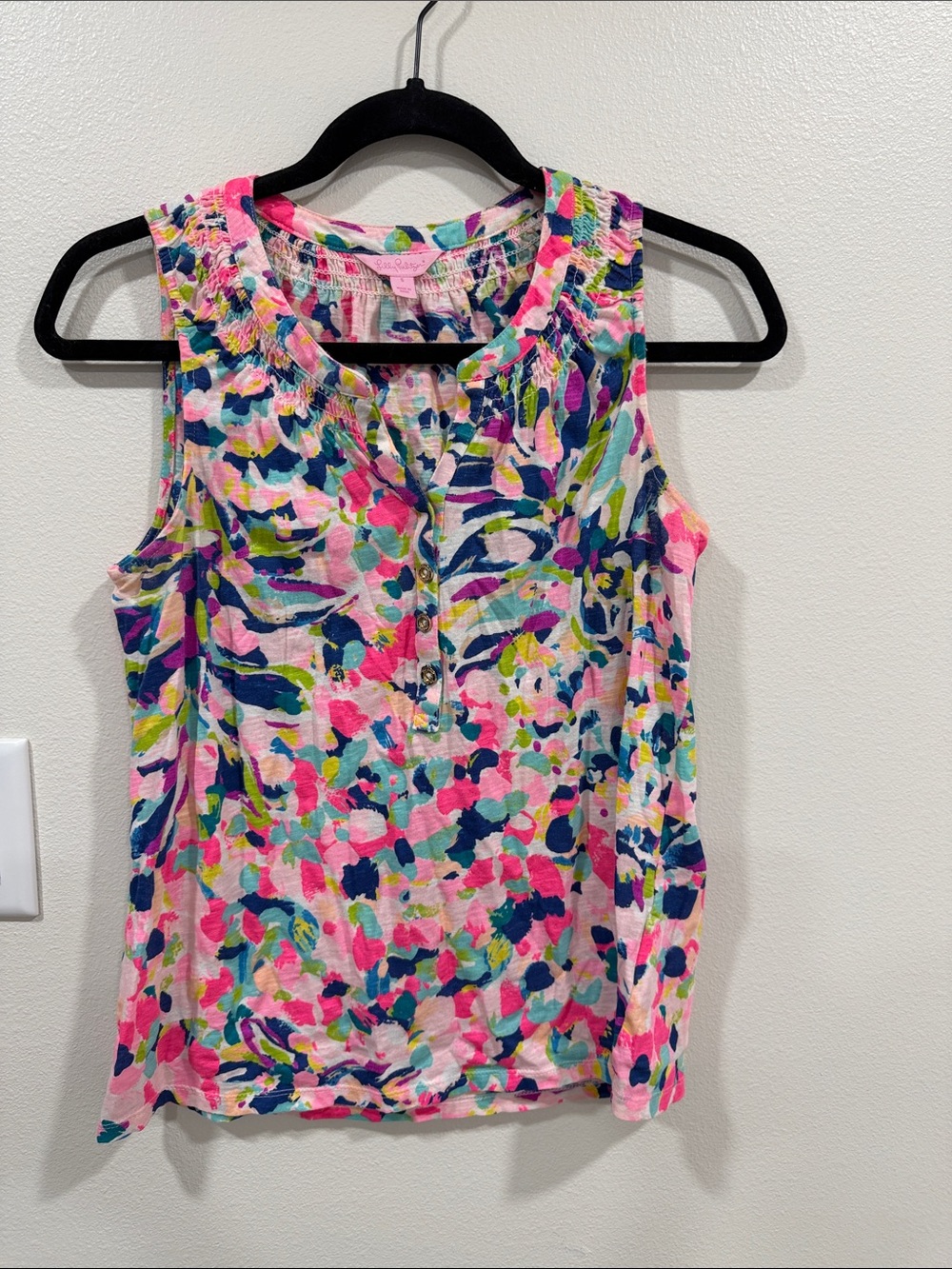 Lilly Pulitzer 100% cotton sleeveless blouse